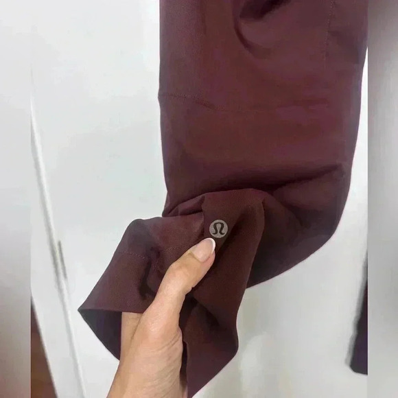 Lululemon &go Take You There Trouser Women’s Size 8 Burgundy - Picture 4 of 7